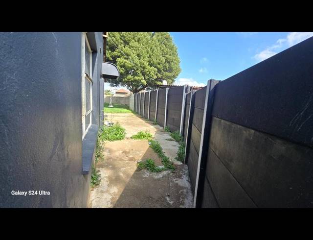 3 BEDROOM PROPERTY TO RENT IN VAN DYK PARK